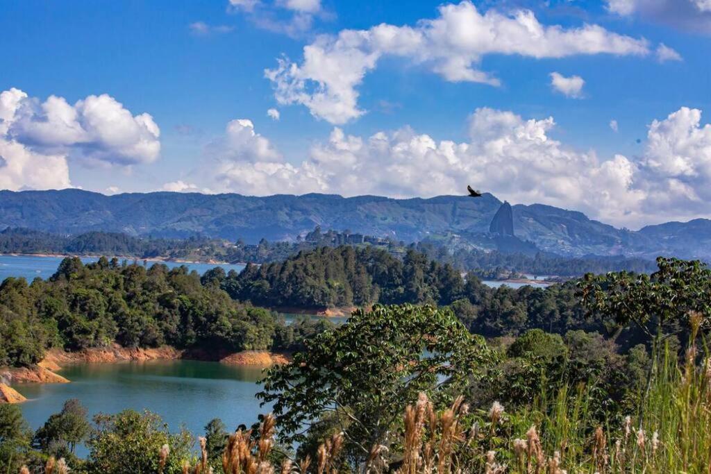 Sky House Cabana Guatape La Pradera  Exteriör bild